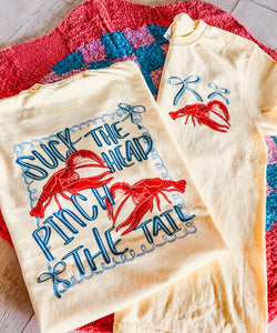 Such the head pinch the tail front back tee