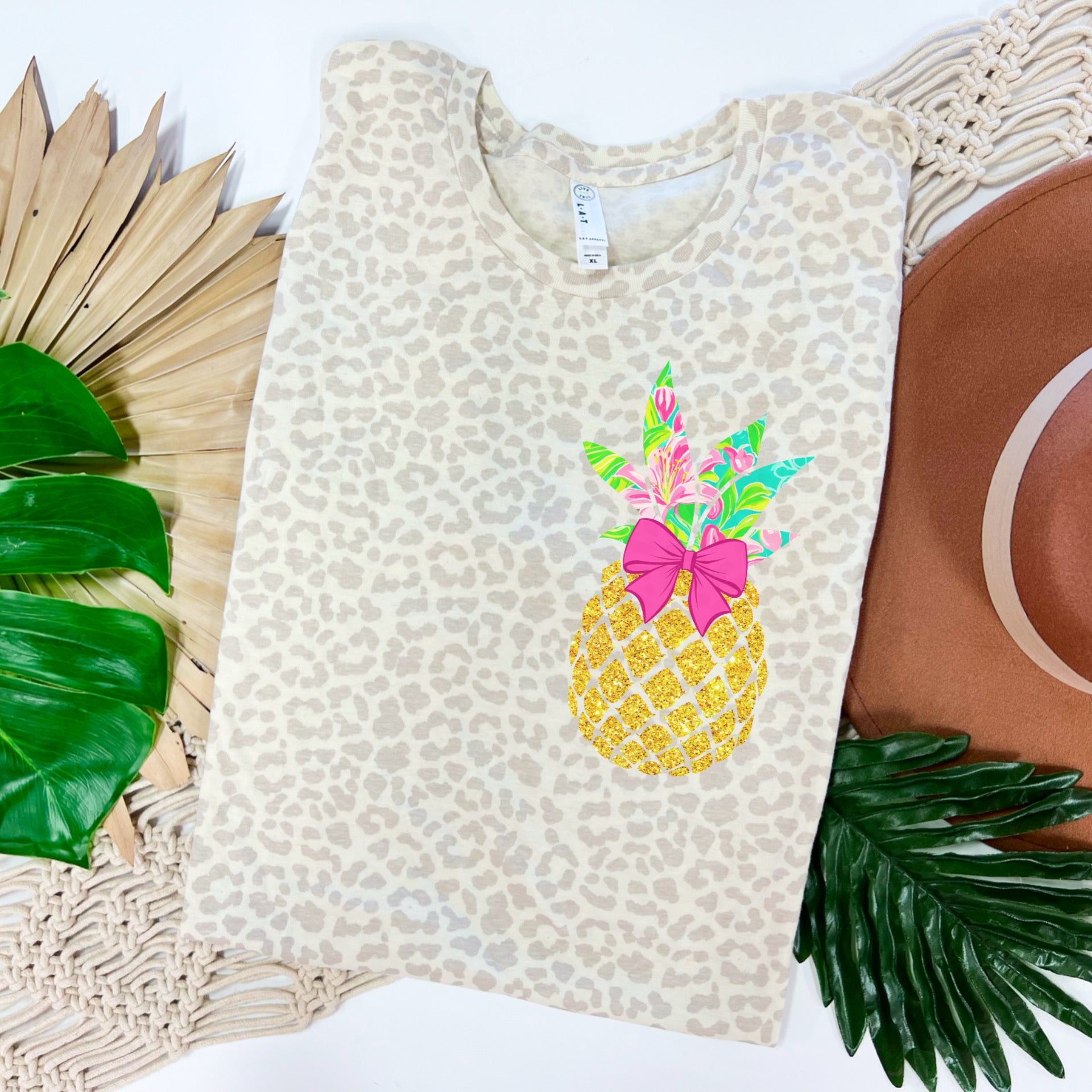 Lily P Pineapple pocket tee