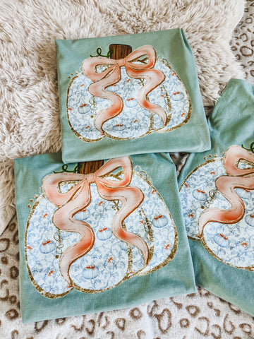 Blue floral Pumpkin - Sage tees