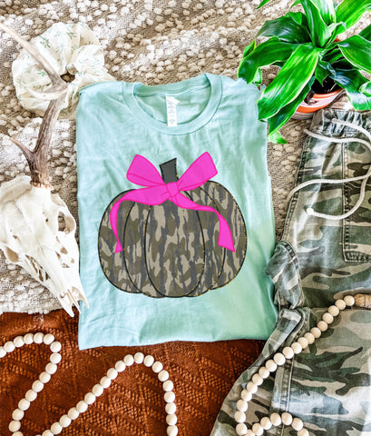 Camo Pumpkin  bow Sage tee