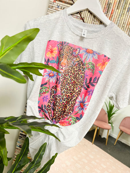 Vivid wild leopard tee