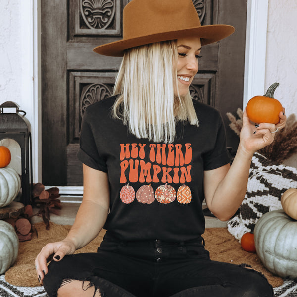 Black Hey There pumpkin tee/sweater