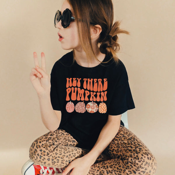 Black Hey There pumpkin tee/sweater