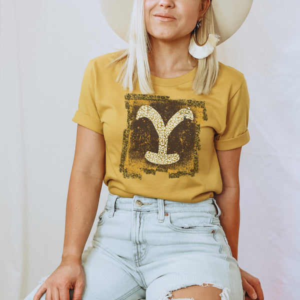 Yellowstone leopard logo tee