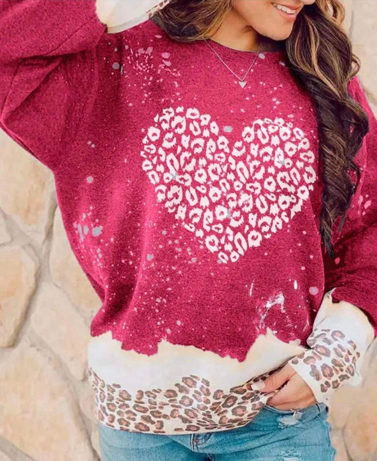 Leopard bleached dip red sweater with heart design