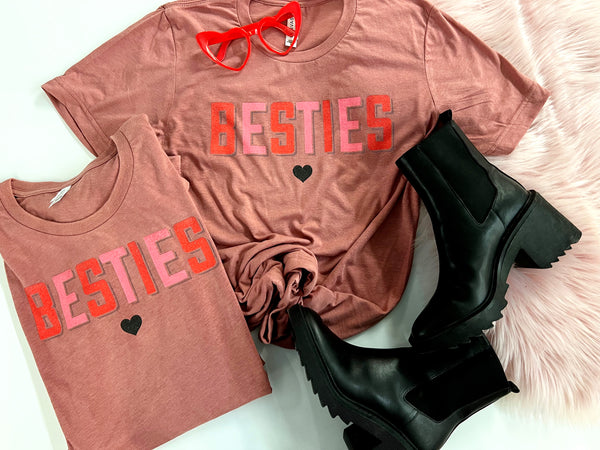 Besties tee