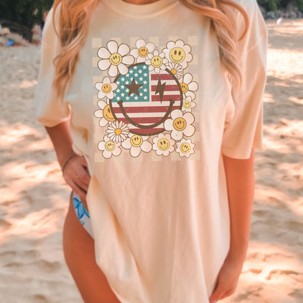 Retro Daisy USA smiley tee