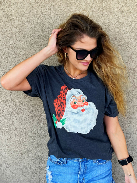 It’s all about the leopard hat Santa 🎅🏼 tee