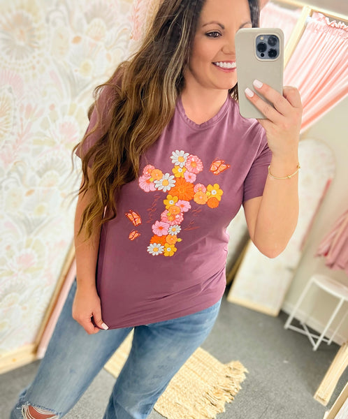 Retro Daisy/Butterfly He is risen tee