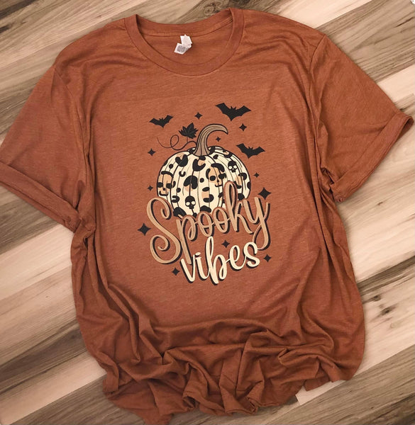 Spooky vibes pumpkin bat clay tee