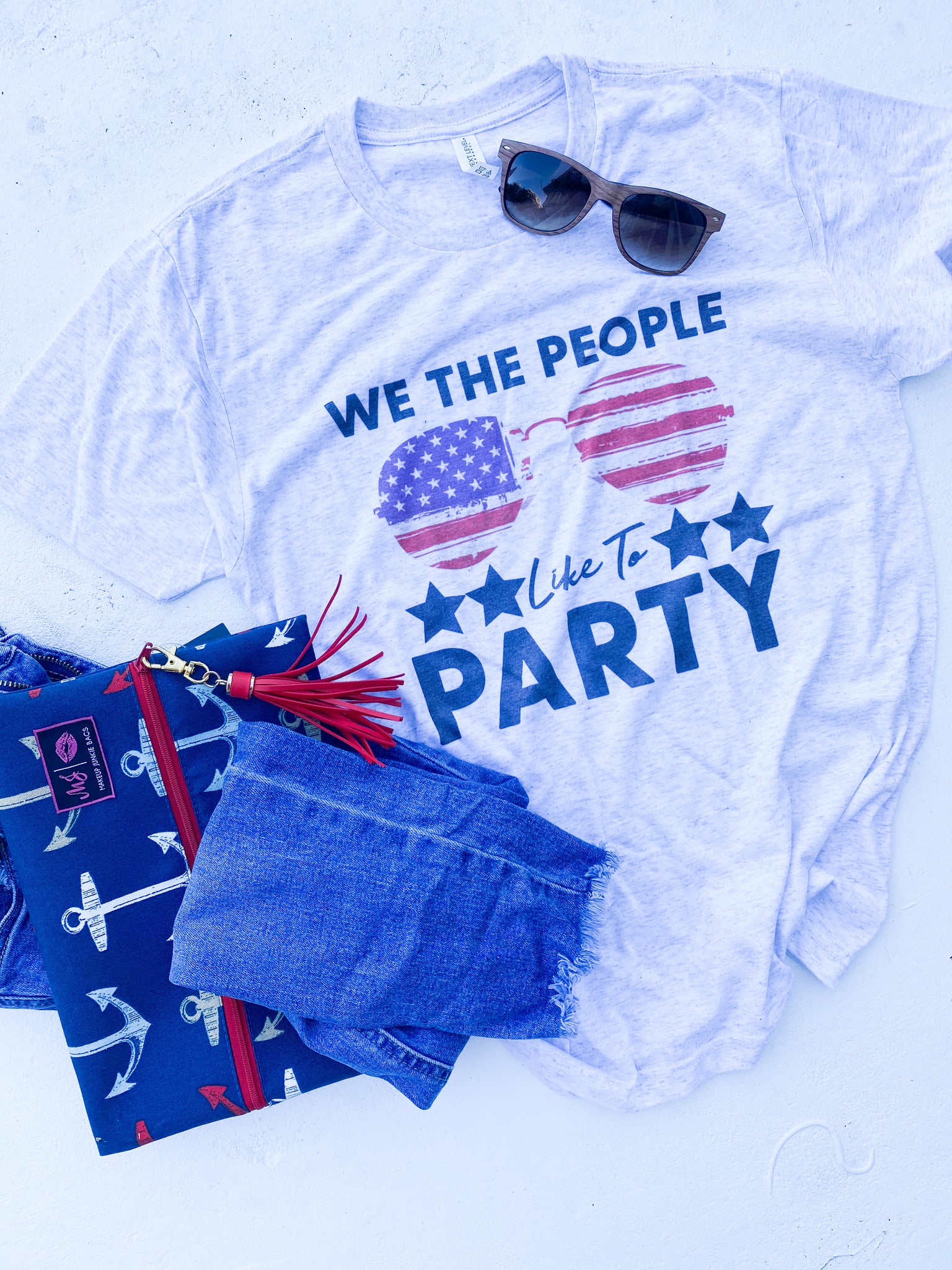 We the people like to party tee