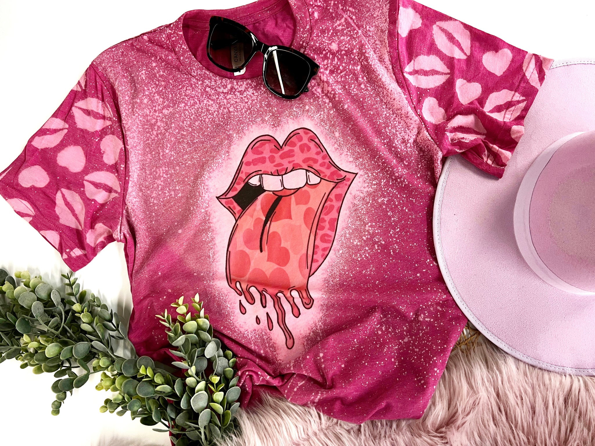 Valentine dripping mouth tee