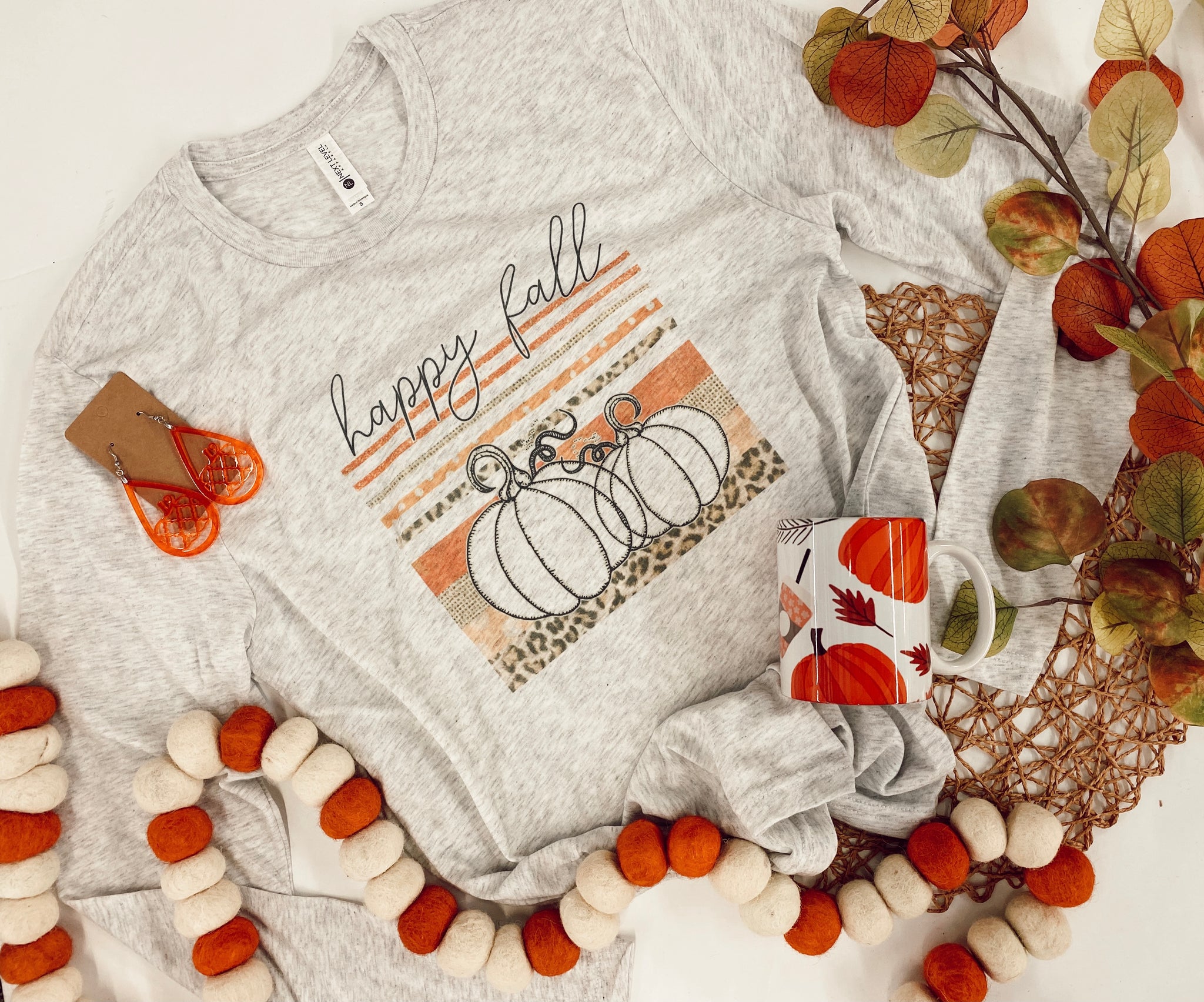 Happy Fall - Lined design long sleeve tee