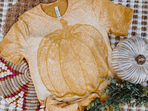 Dainty bleached pumpkin tee