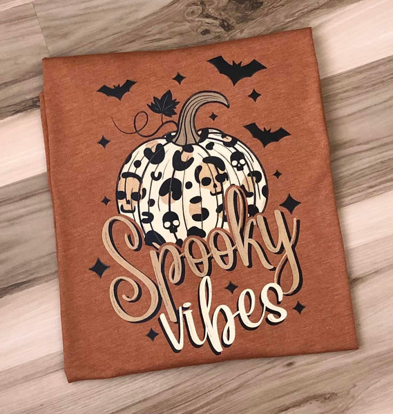 Spooky vibes pumpkin bat clay tee