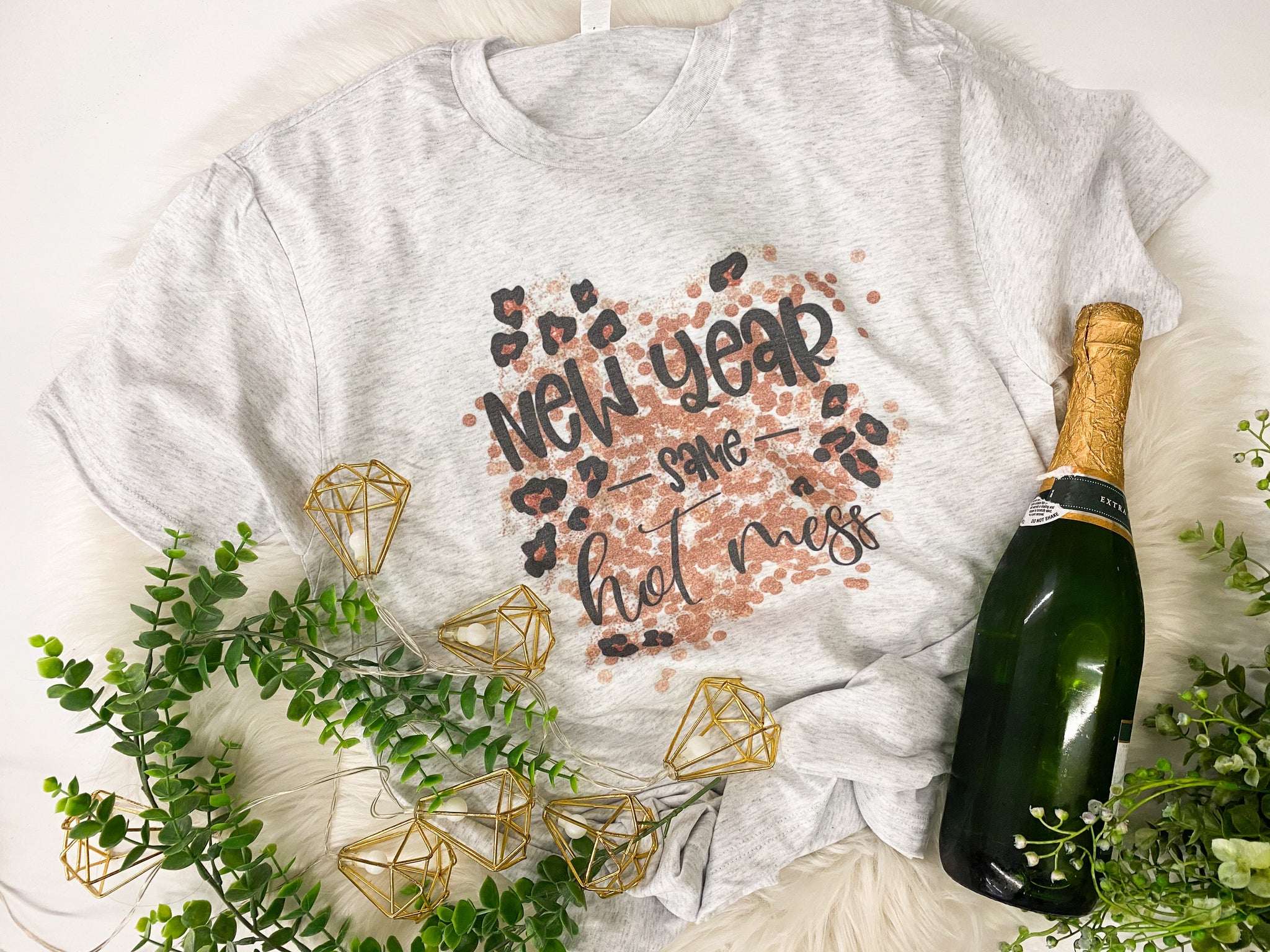 New year same hot mess tee