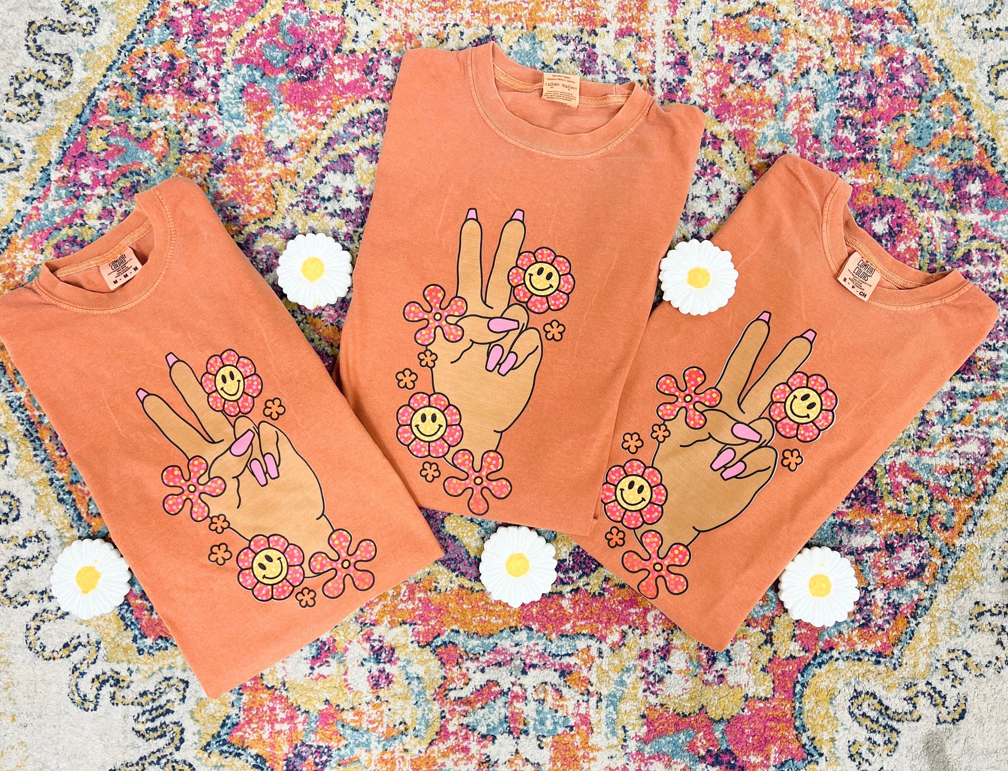 Groovy peace ✌🏻 tee